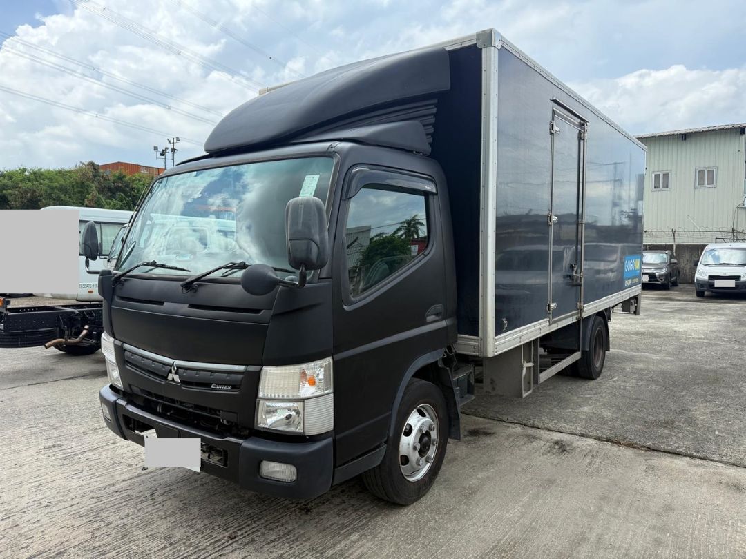 三菱 FUSO 5.5 噸易手車 Mitsubishi FUSO 5.5 Tonnes Pre-owned Truck