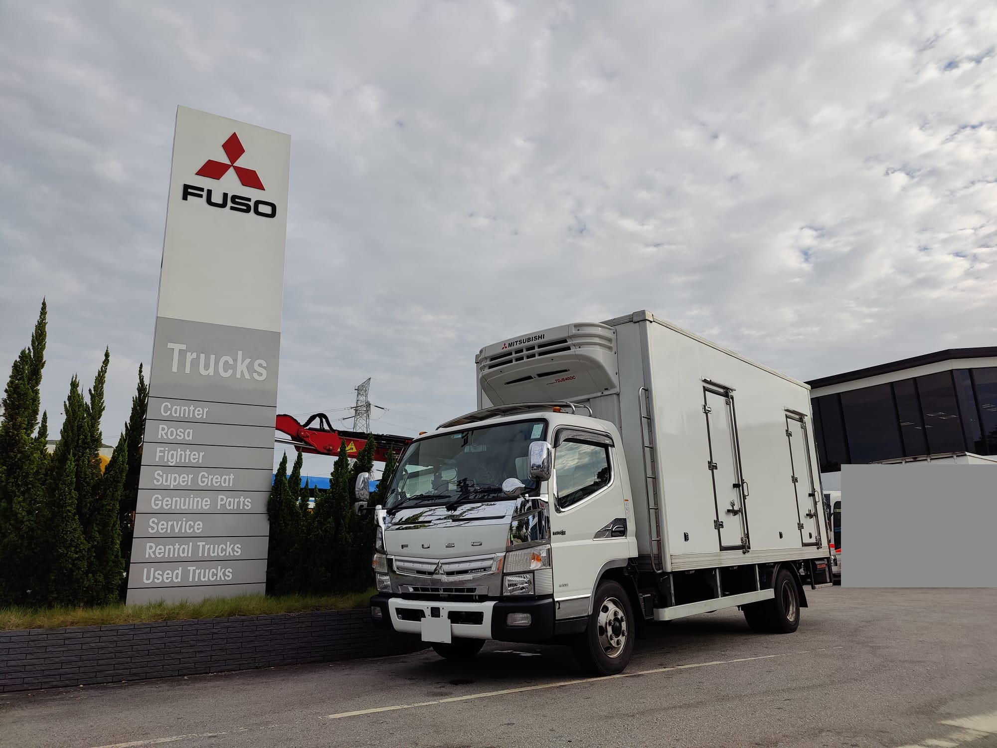 三菱 FUSO 8.55 噸易手車 Mitsubishi FUSO 8.55 Tonnes Pre-owned Truck